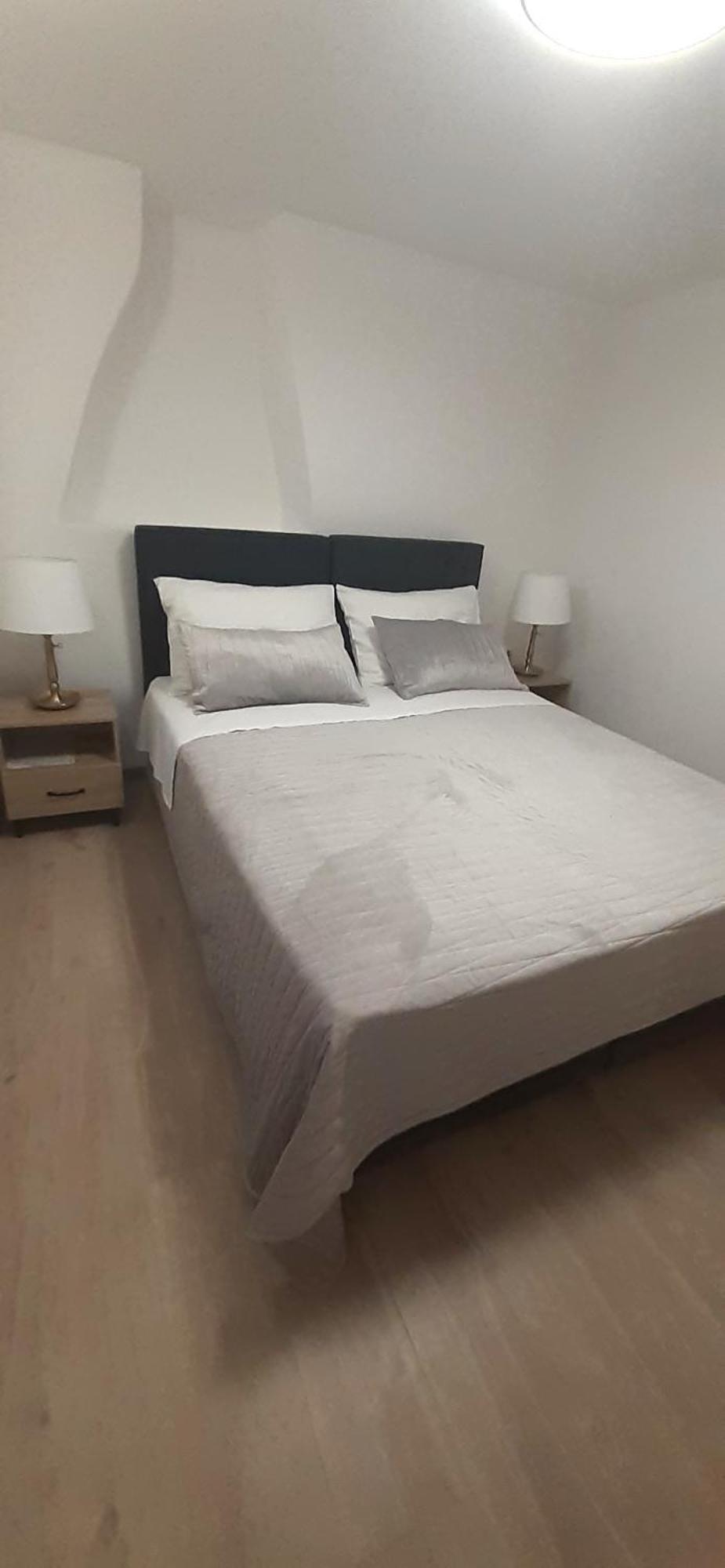 Old Town Lux Apartment Baska  Ngoại thất bức ảnh